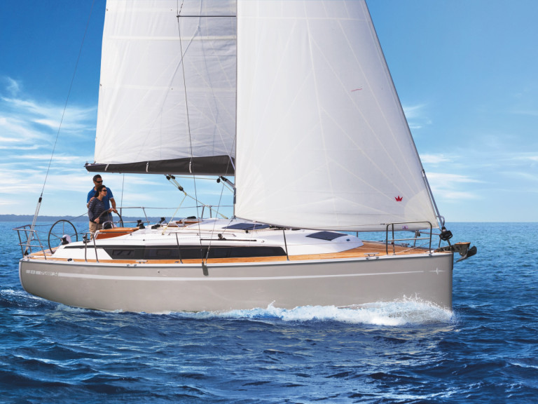Sailboat rental in Mai Khao - Bavaria Cruiser 34