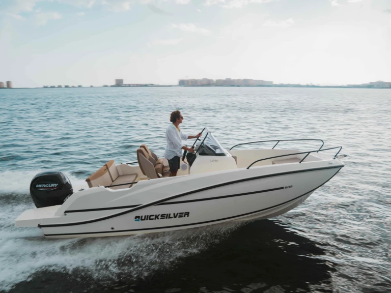 Boat rental Quicksilver Activ 605 Open in Cambrils on Samboat