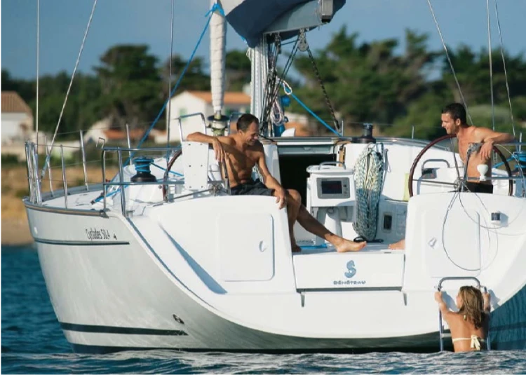 Yacht charter Cambrils cheap Cyclades 39.3