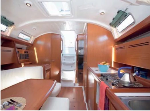 Boat rental Bénéteau Cyclades 39.3 in Cambrils on Samboat