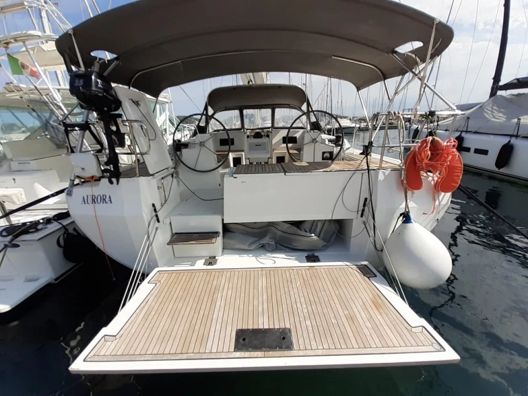 Sailboat for rent Punta Ala at the best price