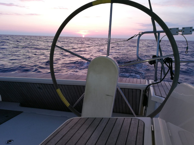 Yacht charter Agropoli cheap Cruiser 46