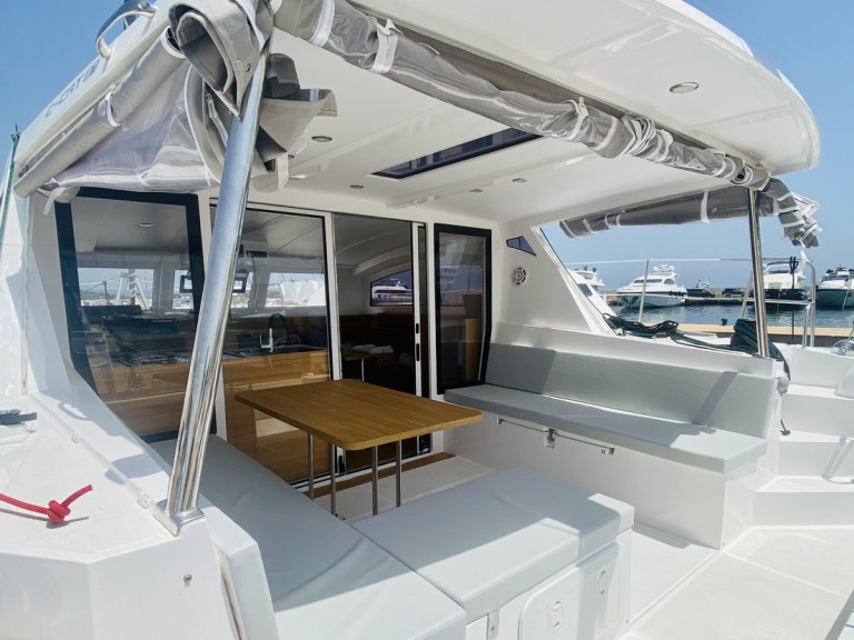 Yacht charter Portisco cheap C Cat 37