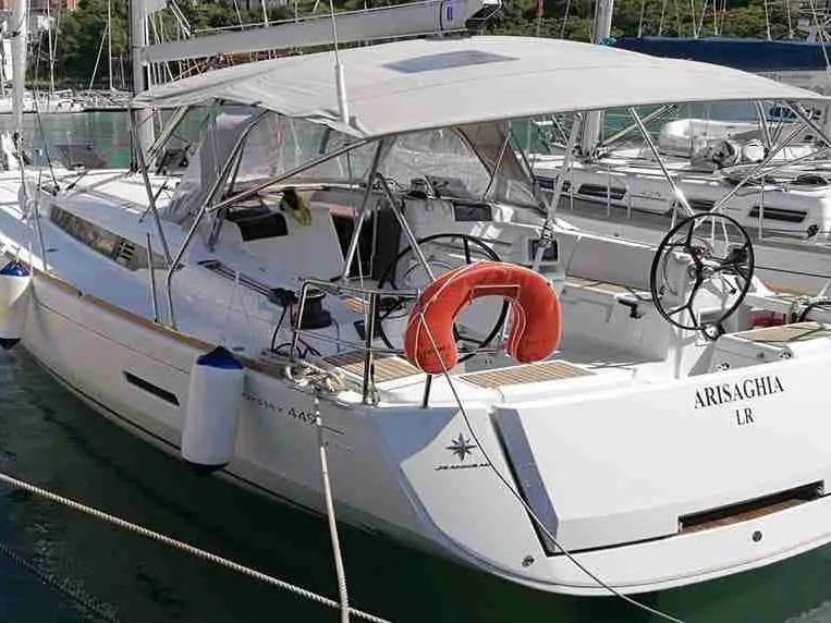 Jeanneau Sun Odyssey 449 in Agropoli on SamBoat