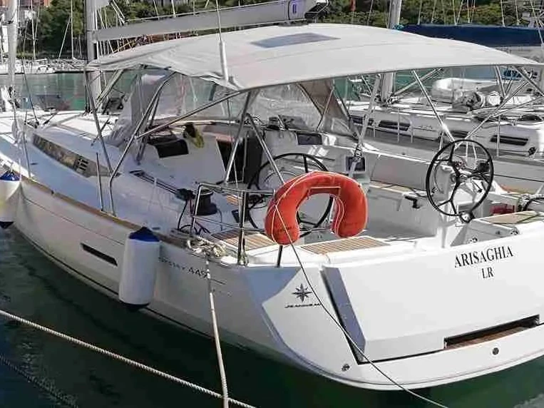 Jeanneau Sun Odyssey 449 in Agropoli on SamBoat