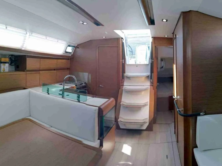 Yacht charter Agropoli cheap Sun Odyssey 449
