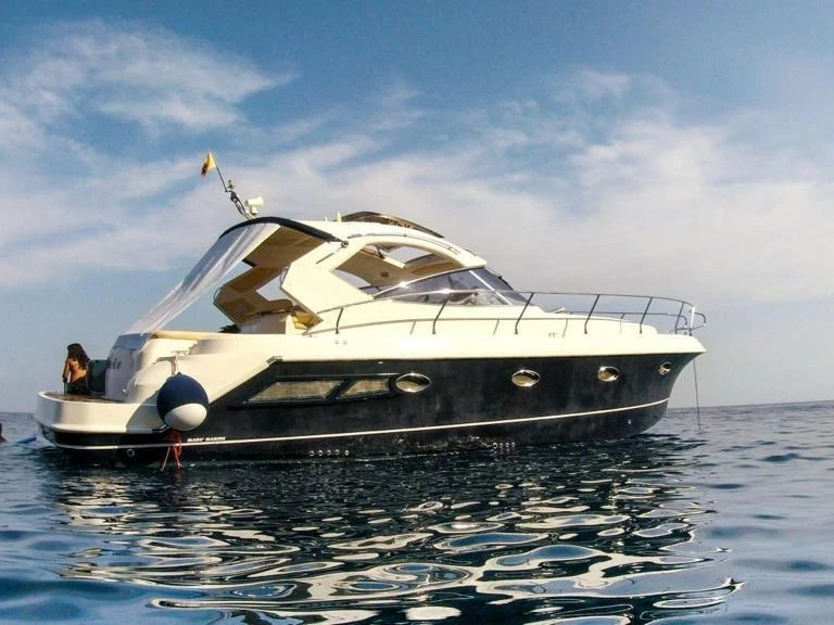 Rent a Mano Marine Mano Marine 35 HT Furnari