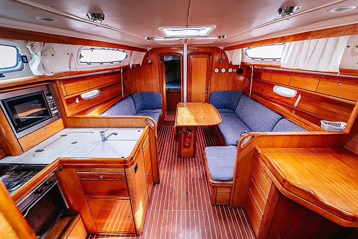 Sailboat rental with or without captain Bavaria Betina