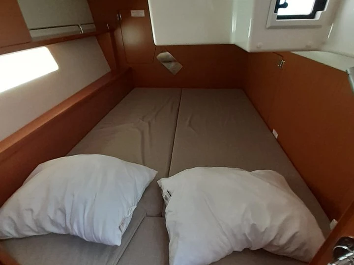 Rent a Bavaria Bavaria C45 Punta Ala