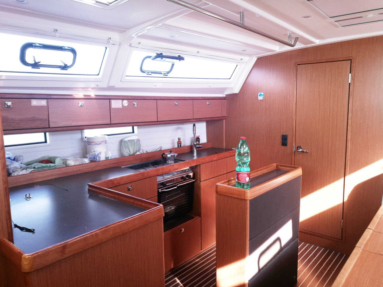 Sailboat for rent Agropoli at the best price