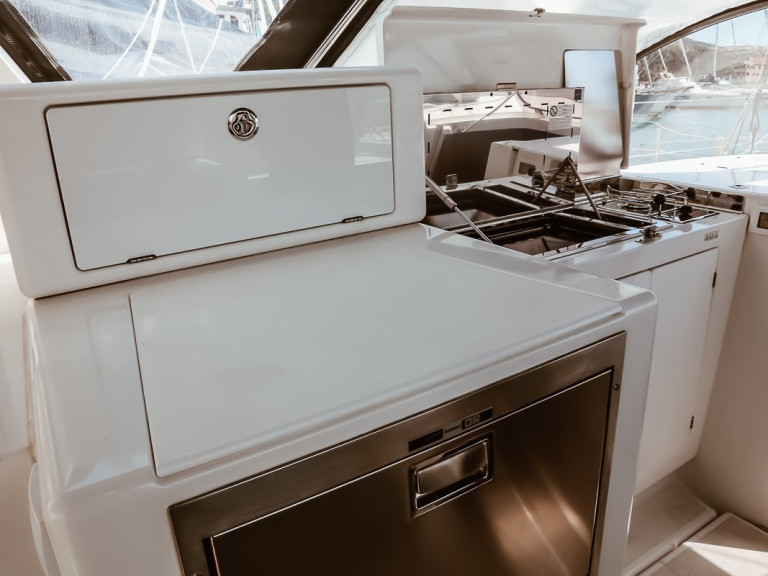 Jeanneau Sun Loft 47 in Punta Ala on SamBoat