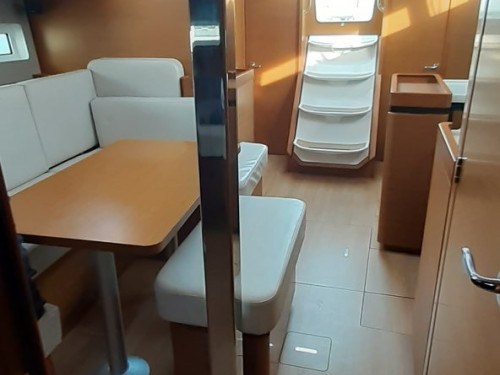 Yacht charter Portisco cheap Sun Odyssey 440
