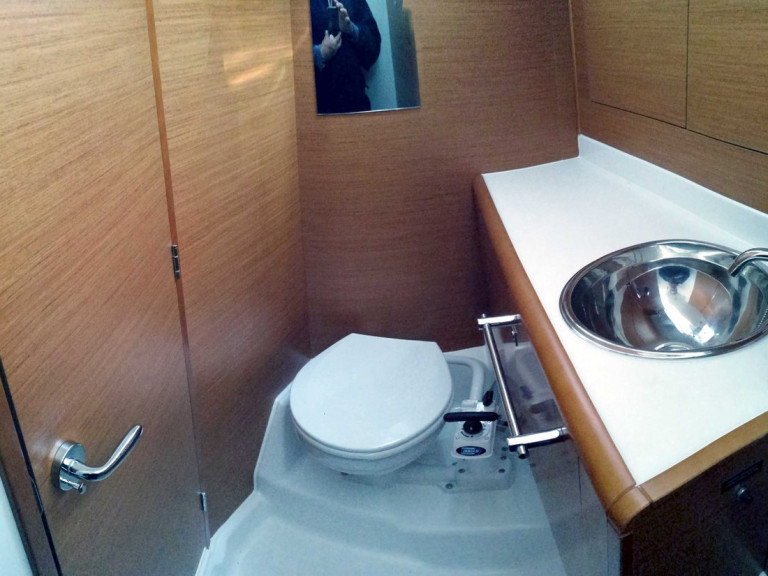 Jeanneau Sun Odyssey 449 charter bareboat or captained in  Agropoli