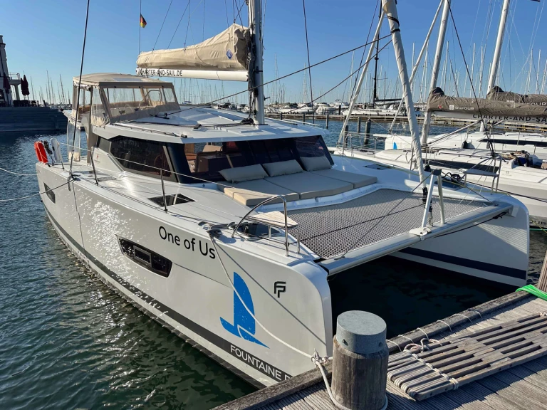 Boat rental Fountaine Pajot Isla 40 in Rostock on Samboat