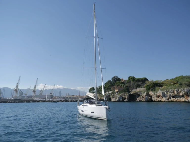 Sailboat rental with or without captain Dufour Milazzo