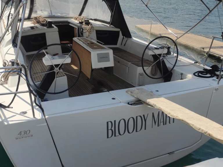 Bareboat Rental Sailboat Dufour with a boat licence