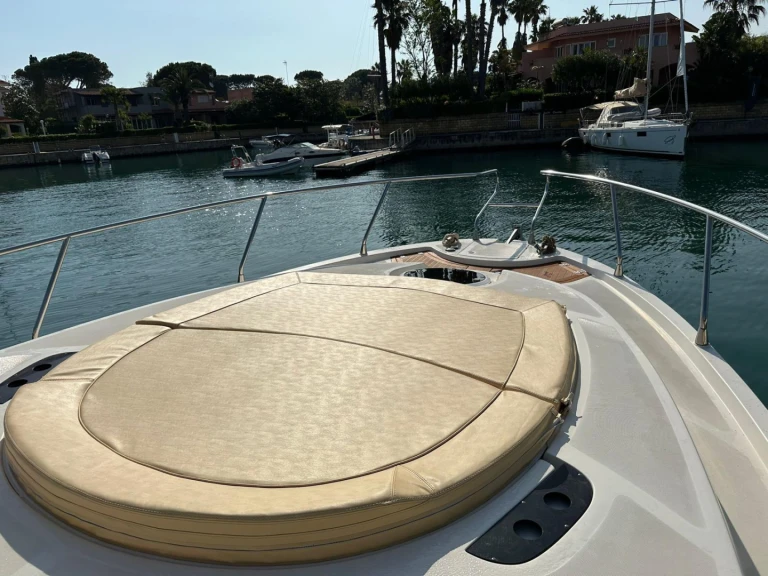 Boat rental Mano Marine Mano Marine 35 HT in Furnari on Samboat