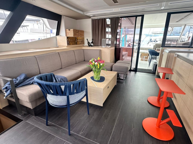 Catamaran rental in Procida - Fountaine Pajot Fountaine Pajot Samana 59 - 6 + 2 cab