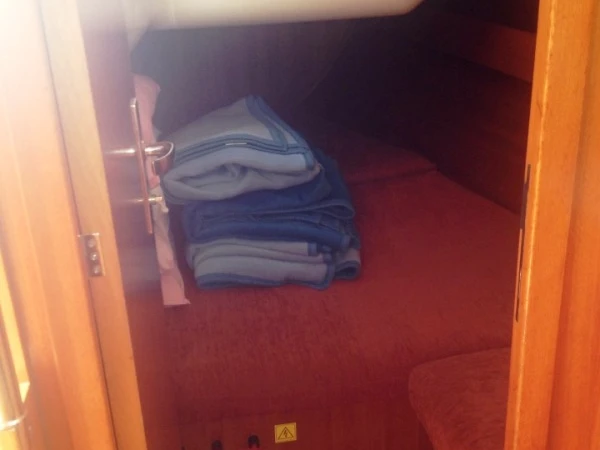 Sailboat for rent Préveza at the best price