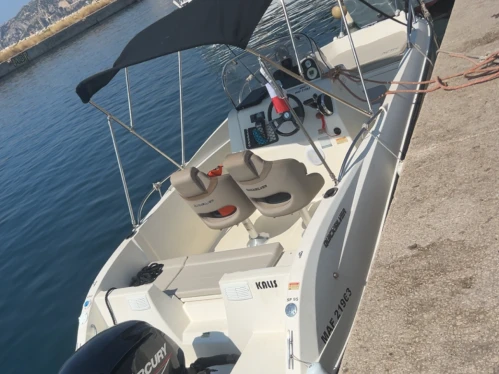Motorboat rental with or without captain Quicksilver Marseille