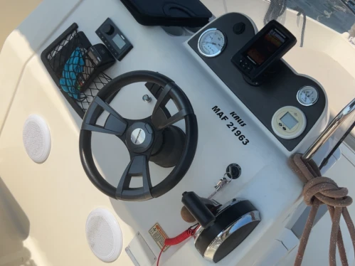 Bareboat Rental Motorboat Quicksilver with a boat licence