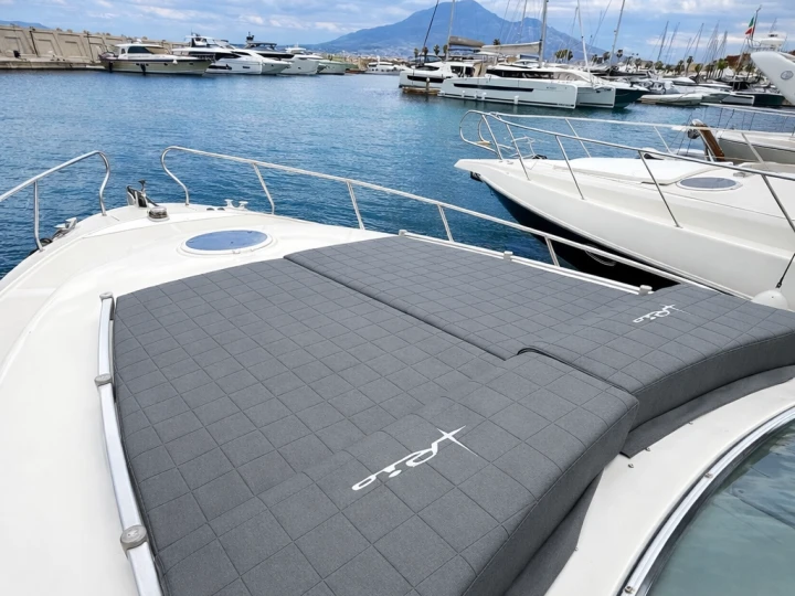 Yacht charter Sorrento cheap Rio yacht 36 sport 