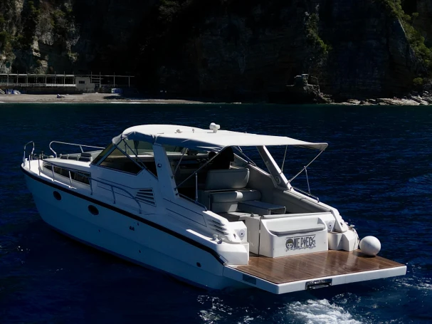 Motorboat rental in Sorrento - Rio Yachts Rio yacht 36 sport 