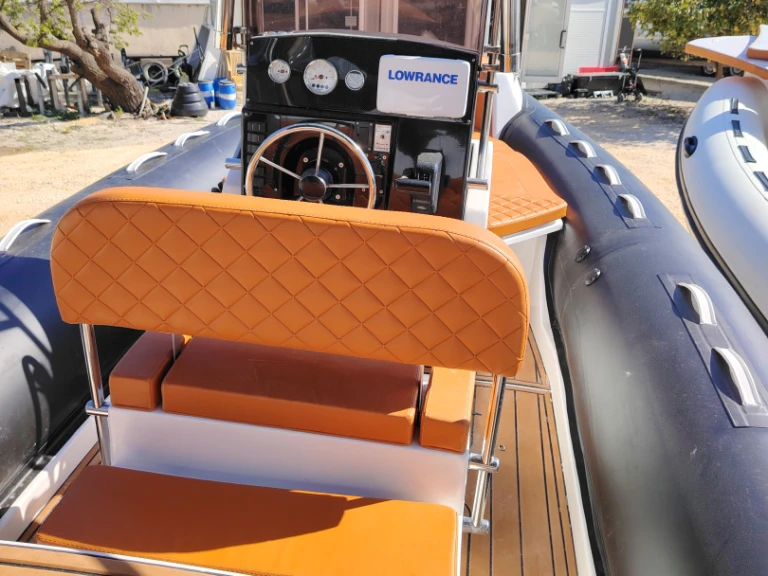 Bareboat Rental RIB Tiger with a boat licence