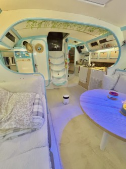 Sailboat rental with or without captain Jeanneau Le Barcarès