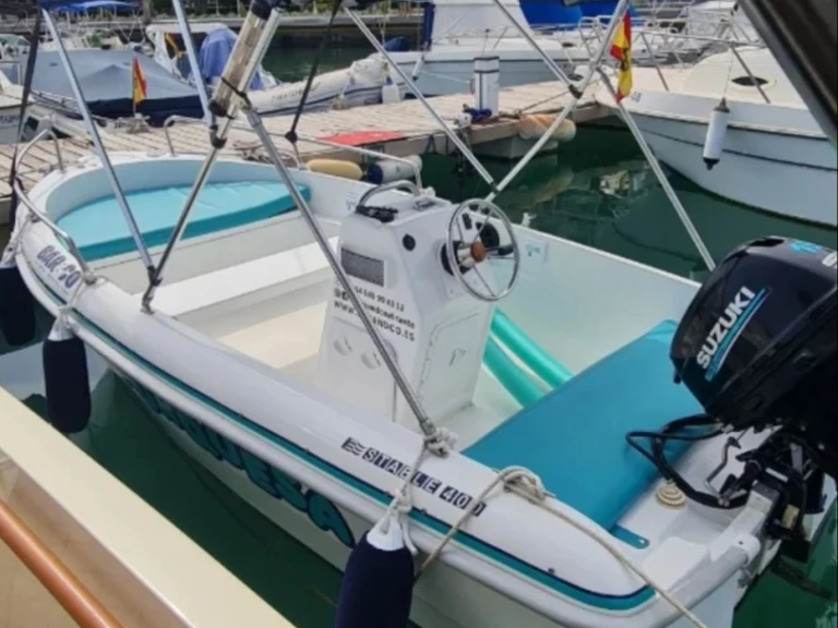 Boat rental Estable Estable 415 Consola in Alicante on Samboat