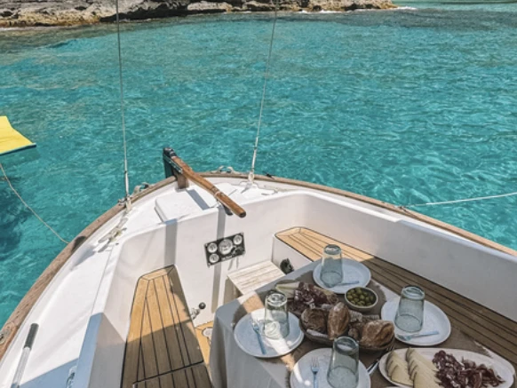 Sailboat for rent Palma de Mallorca at the best price