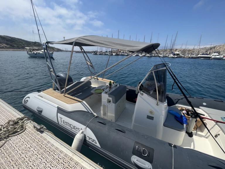 Capelli Tempest 700 in Marseille on SamBoat