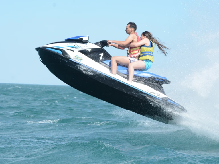 Boat rental Yamaha Yamaha VX in Sète on Samboat