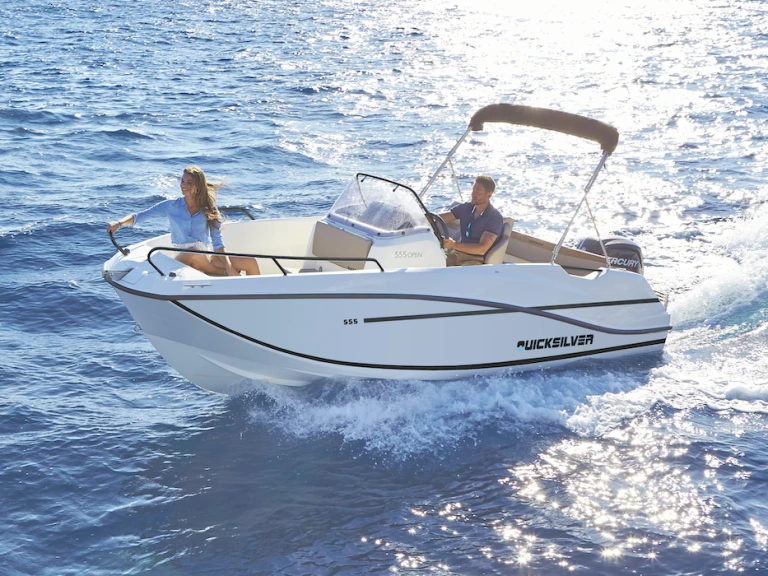 Boat rental Quicksilver Quicksilver 555 Open in Sète on Samboat