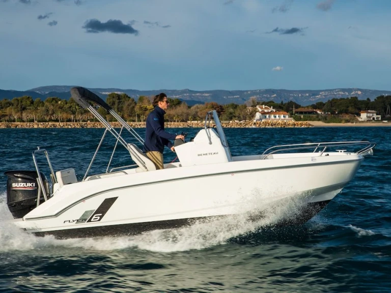 Motorboat for rent Sète at the best price