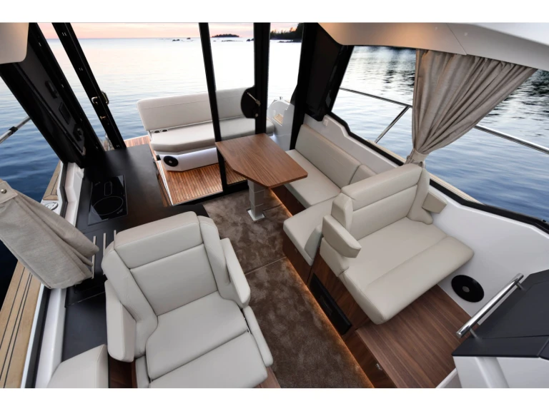 Yacht charter Trogir cheap Grandezza 30 OC