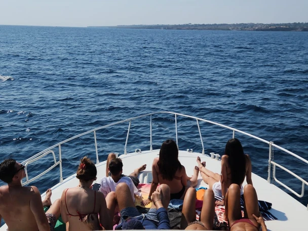 Motorboat for rent Siracusa at the best price