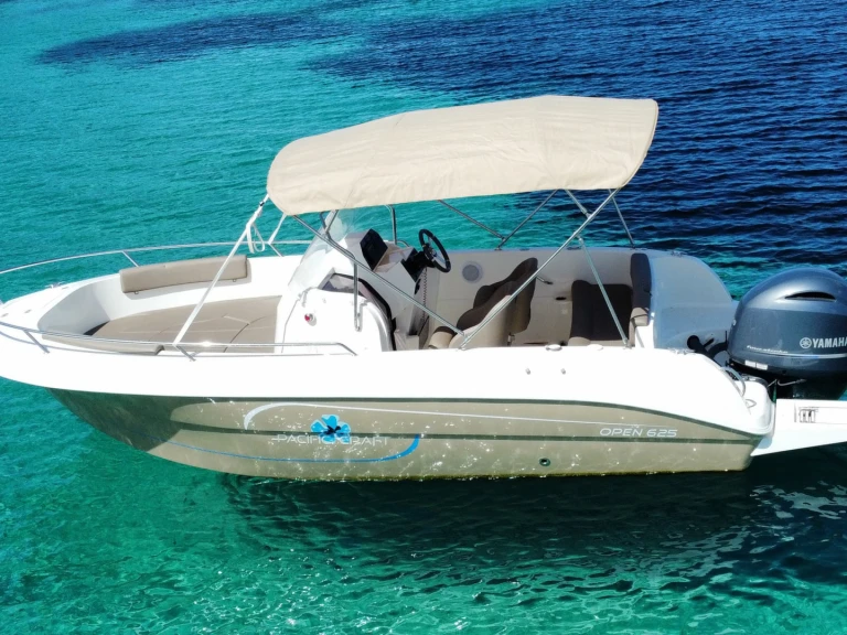 Yacht charter Sant Antoni de Portmany cheap Pacific Craft 625 Open