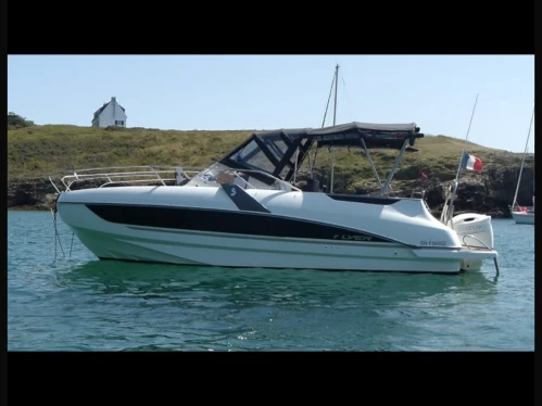 Bareboat Rental Motorboat Bénéteau with a boat licence