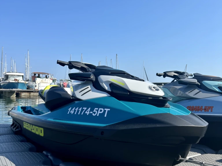 Yacht charter Cascais cheap GTI SE 170 AUDIO