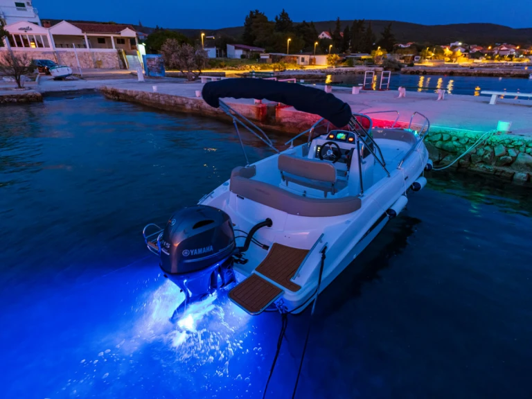 Rent a Marinello fisherman 19 Sveti Filip i Jakov