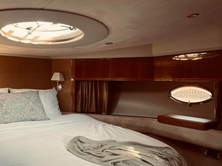 Motorboat rental in Makarska - Princess Princess V53