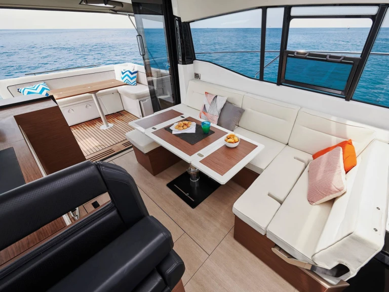 Yacht charter Makarska cheap NC 37