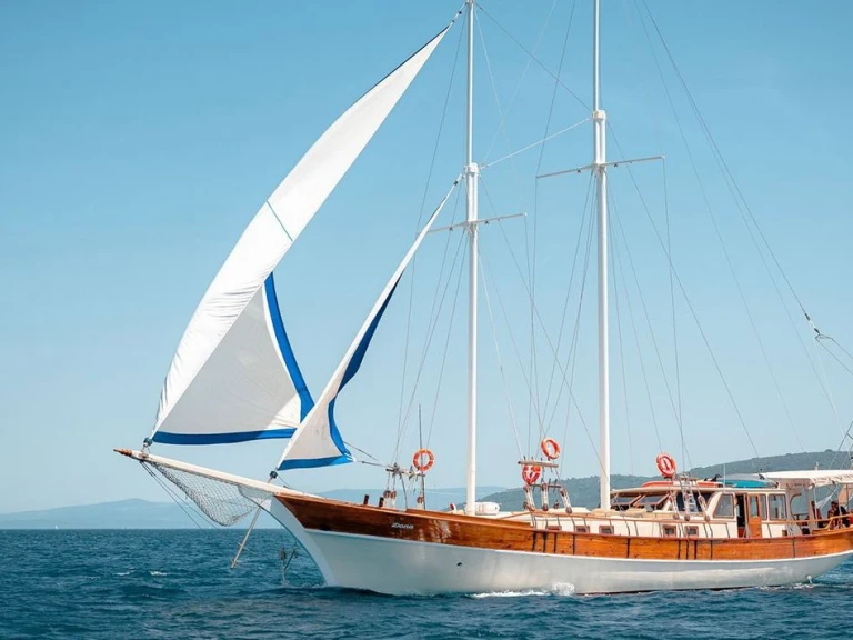 Rent a Custom Made Sv. Donat Marina (City)