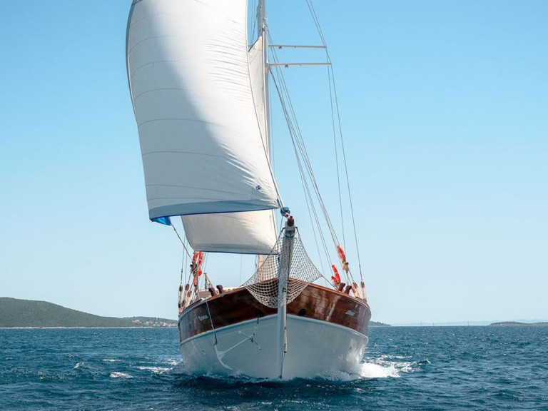 Bareboat Rental Sailboat Custom Made with a boat licence