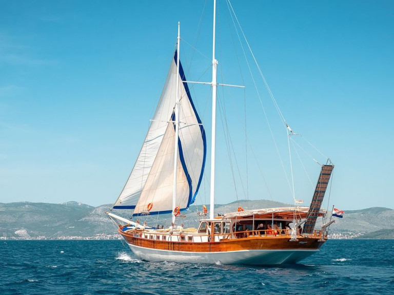 Sailboat for rent Marina (City) at the best price