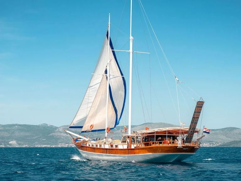 Sailboat for rent Marina (City) at the best price