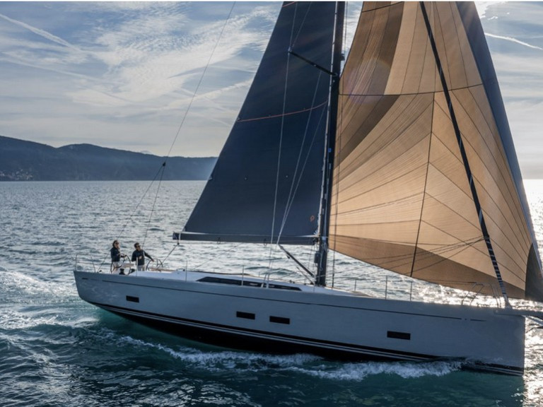 Sailboat for rent Favignana at the best price