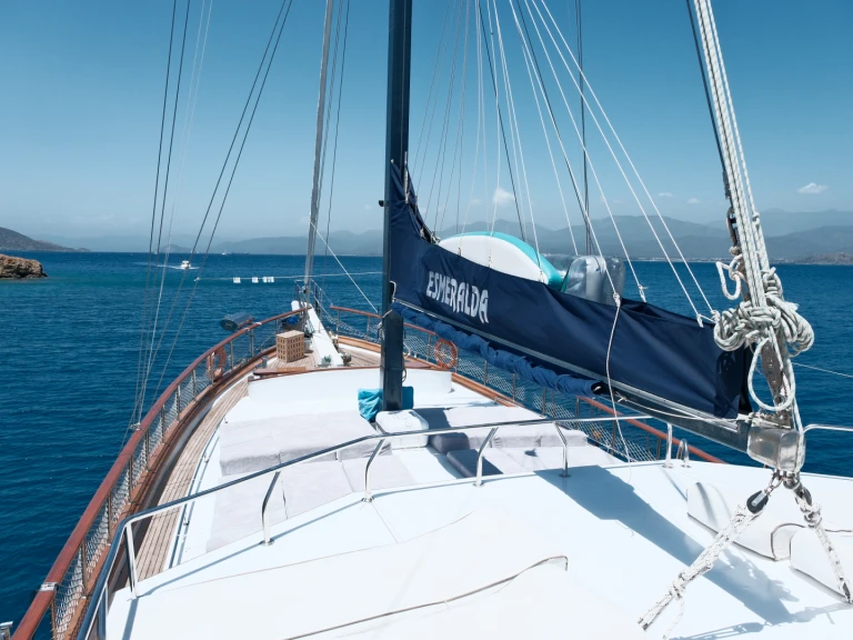 Sailboat for rent Fethiye at the best price