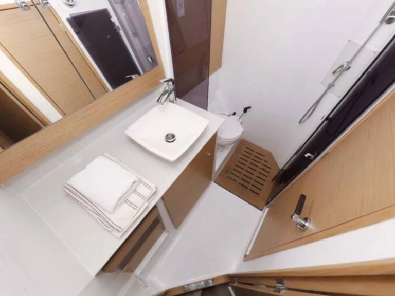 Bareboat Rental Sailboat Dufour with a boat licence